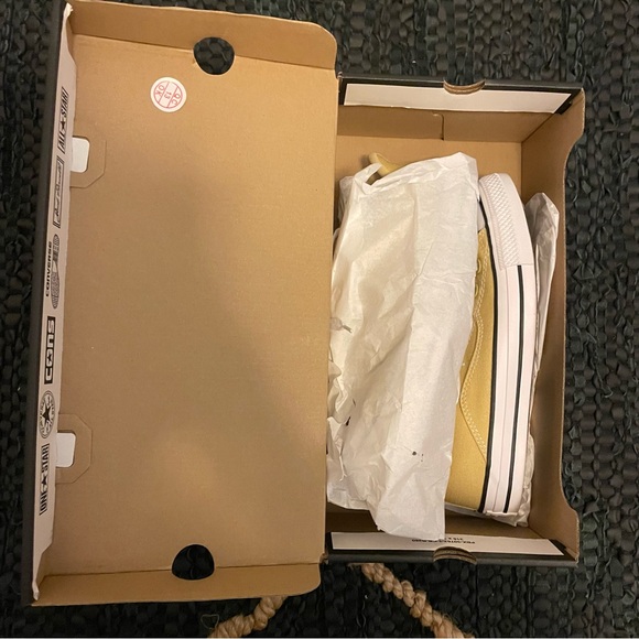 ‼️CONVERSE ALL STAR‼️Sneakers, Size 8 - Picture 7 of 7